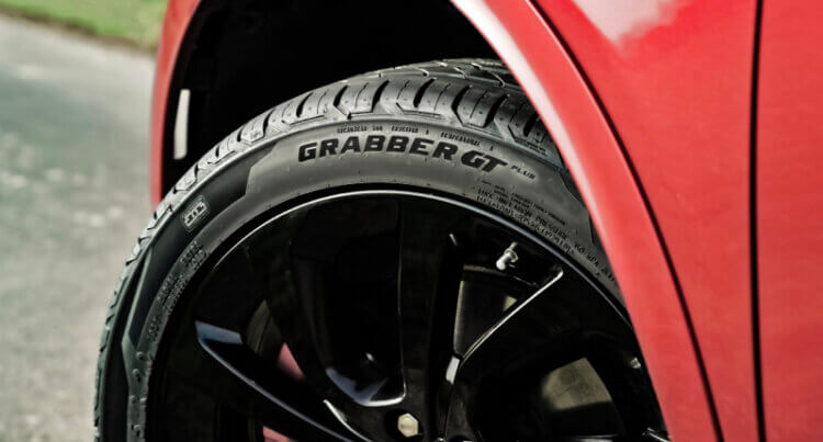 A SUV sat on general grabber gt plus to illustrate General SUV Tyres